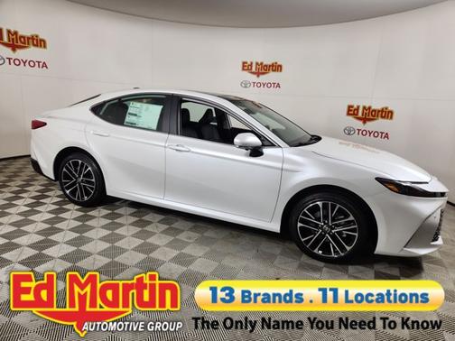 Wind Chill Pearl 2026 Toyota Camry XLE