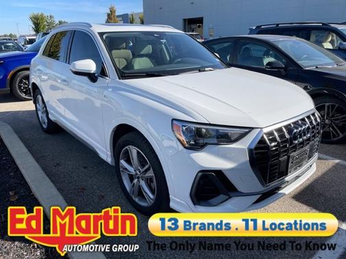 Ibis White 2020 Audi Q3 45 S line Premium