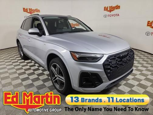 Florett Silver Metallic 2022 Audi Q5 55 S line Premium Plus
