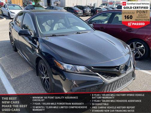2022 Toyota Camry SE
