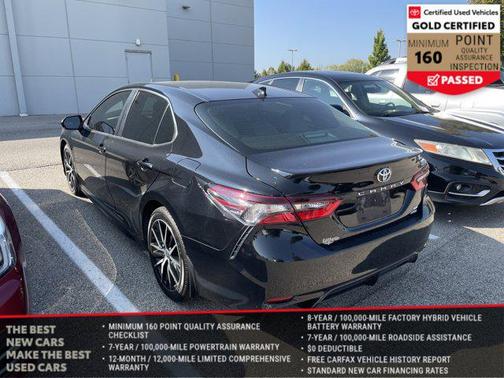 2022 Toyota Camry SE
