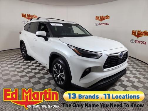 2022 Toyota Highlander Hybrid XLE
