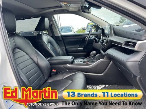 2022 Toyota Highlander Hybrid XLE