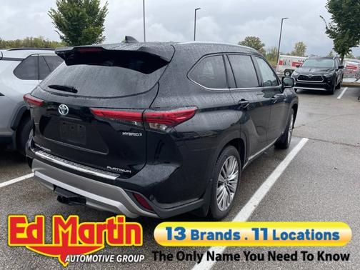 2021 Toyota Highlander Hybrid Platinum