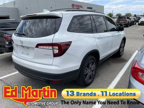 Lunar Silver Metallic 2022 Honda Pilot 2WD Sport
