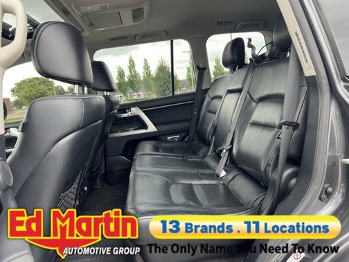 2014 Toyota Land Cruiser Base