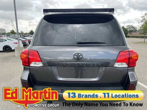 2014 Toyota Land Cruiser Base