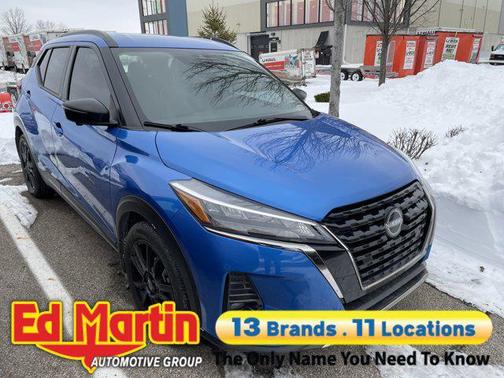 2023 Nissan Kicks SR