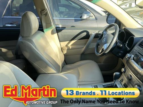 2012 Toyota Highlander SE