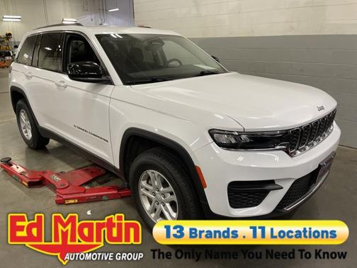 2023 Jeep Grand Cherokee Laredo