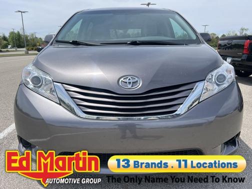 2017 Toyota Sienna LE
