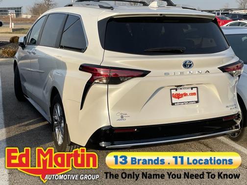 2022 Toyota Sienna Platinum