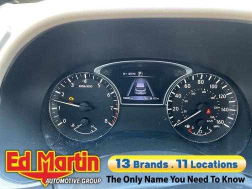 2017 Nissan Pathfinder SL