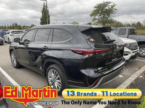 2024 Toyota Highlander Platinum