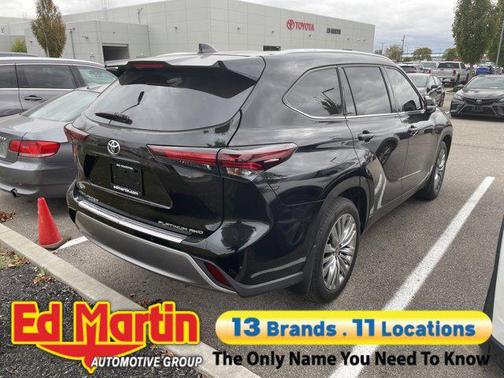 2024 Toyota Highlander Platinum