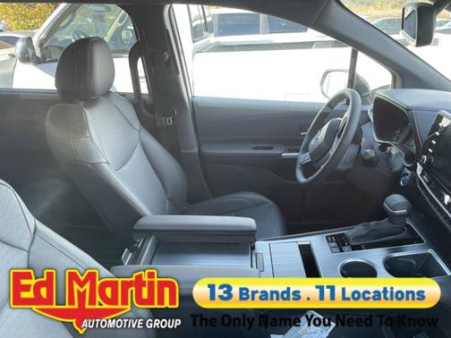 2023 Toyota Sienna XSE 7 Passenger