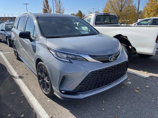 2023 Toyota Sienna XSE 7 Passenger