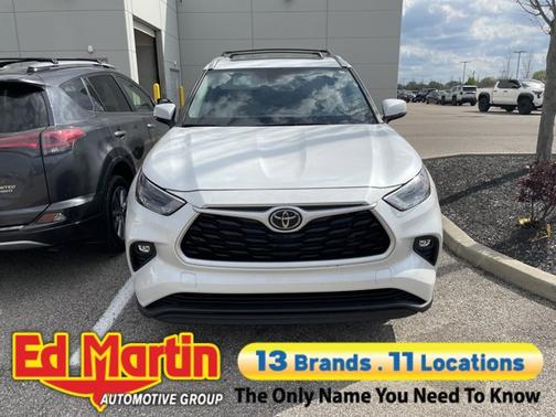 Wind Chill Pearl 2022 Toyota Highlander XLE