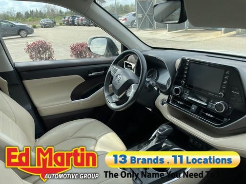 Wind Chill Pearl 2022 Toyota Highlander XLE