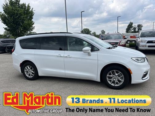 2022 Chrysler Pacifica Touring L