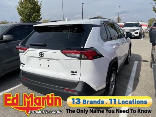 2022 Toyota RAV4 XLE