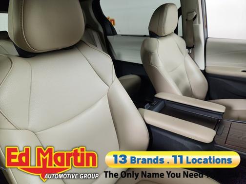 2022 Toyota Sienna XLE 7 Passenger