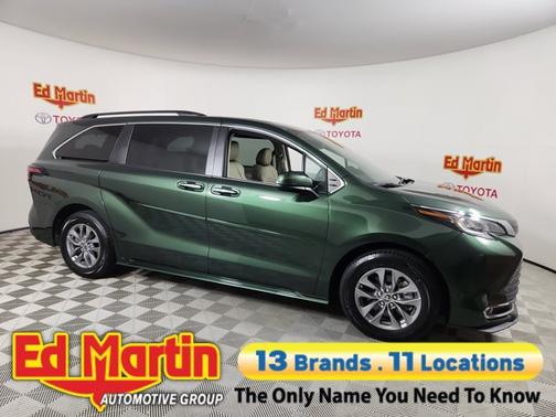 2022 Toyota Sienna XLE 7 Passenger
