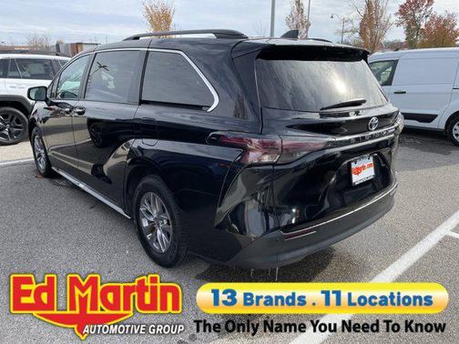 2024 Toyota Sienna XLE