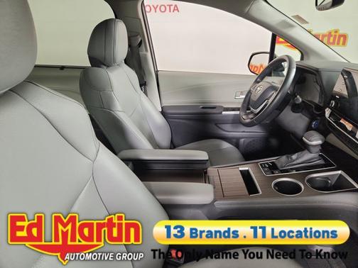 2024 Toyota Sienna XLE