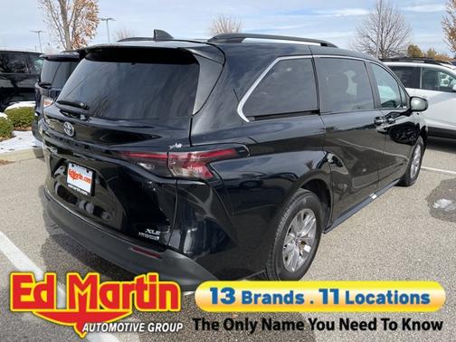 2024 Toyota Sienna XLE