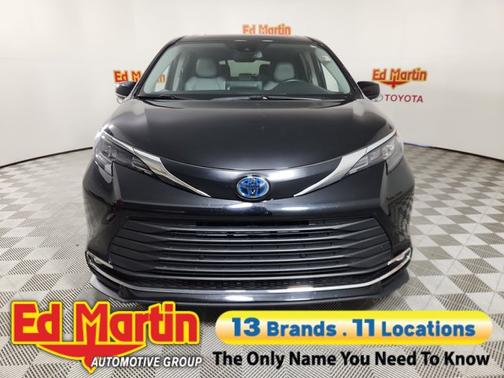 2024 Toyota Sienna XLE