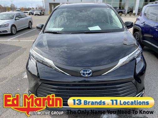 2024 Toyota Sienna XLE