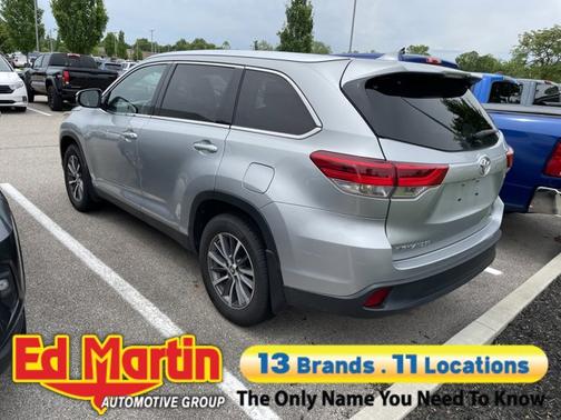 Celestial Silver Metallic 2019 Toyota Highlander XLE