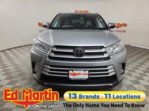 Celestial Silver Metallic 2019 Toyota Highlander XLE