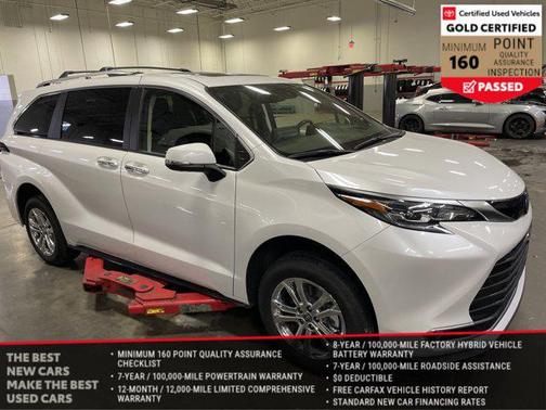 2024 Toyota Sienna Platinum
