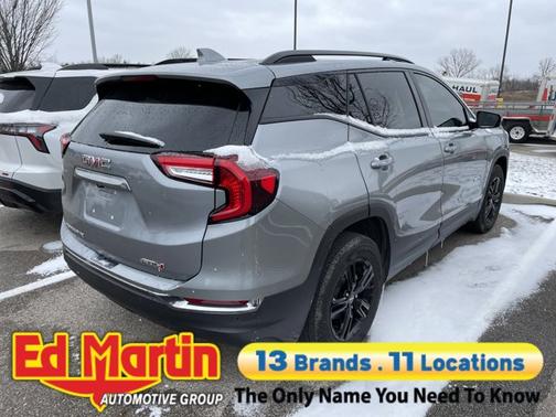 2024 GMC Terrain AWD AT4