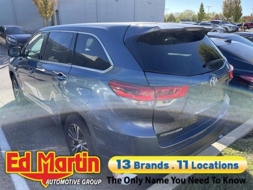 2019 Toyota Highlander LE I4