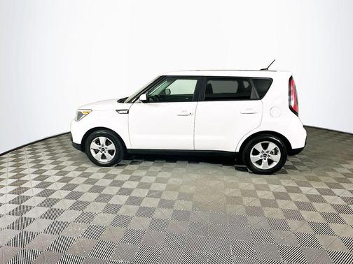 2017 Kia Soul Base