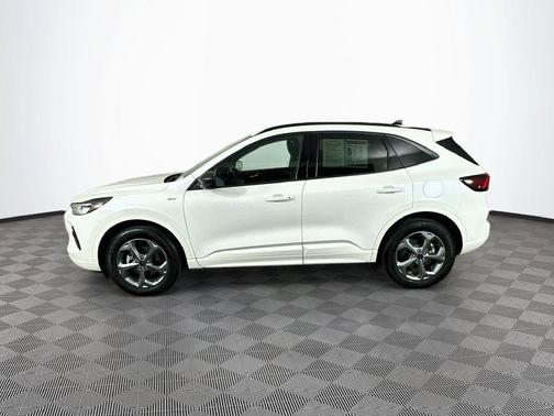 White 2024 Ford Escape ST-Line