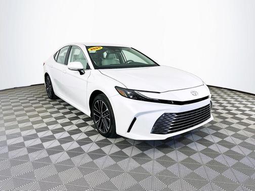 2025 Toyota Camry XLE