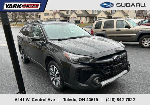 Crystal Black Silica 2023 Subaru Outback Limited XT