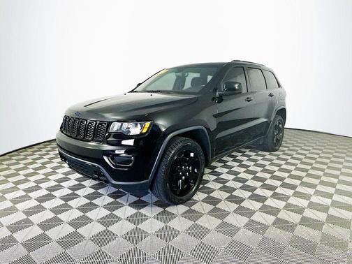 Black 2019 Jeep Grand Cherokee Laredo