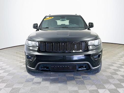 Black 2019 Jeep Grand Cherokee Laredo