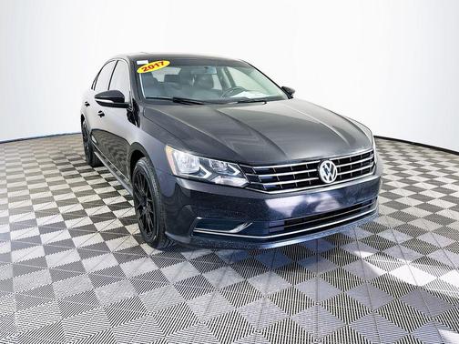 2017 Volkswagen Passat 1.8T SE
