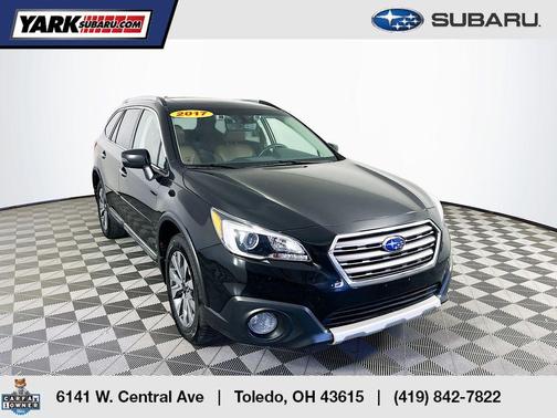 Crystal Black Silica 2017 Subaru Outback 3.6R Touring