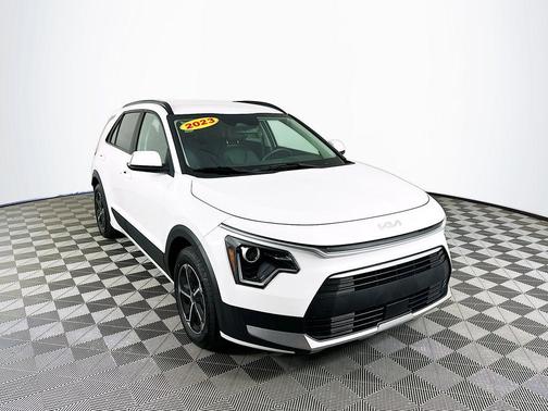 2023 Kia Niro EX