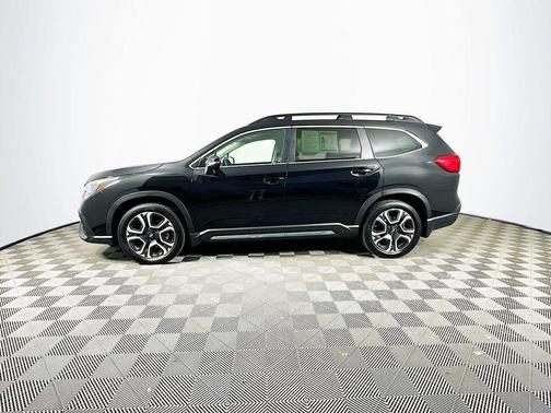 Crystal Black Silica 2023 Subaru Ascent Limited 8-Passenger