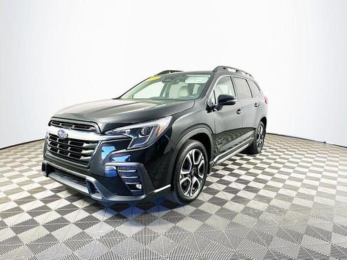 Crystal Black Silica 2023 Subaru Ascent Limited 8-Passenger