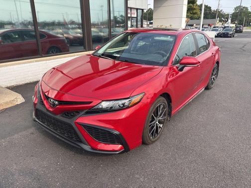 2024 Toyota Camry SE