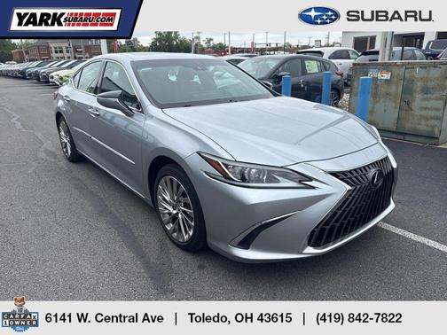 Silver 2023 Lexus ES 300h Luxury